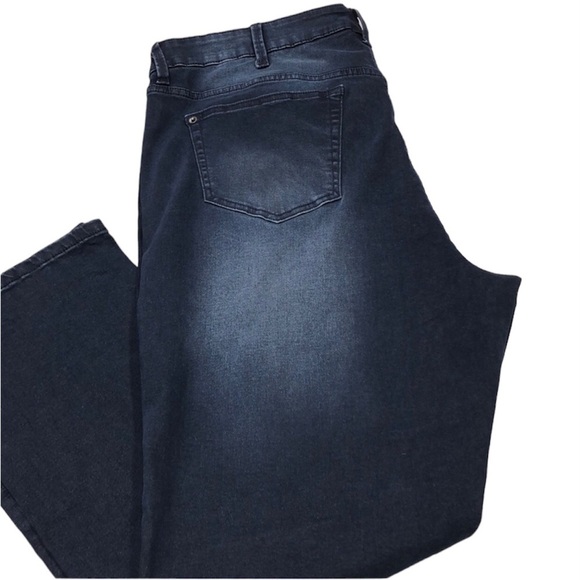 Tahari plus size waist 42 dark wash blue jeans - Picture 1 of 9